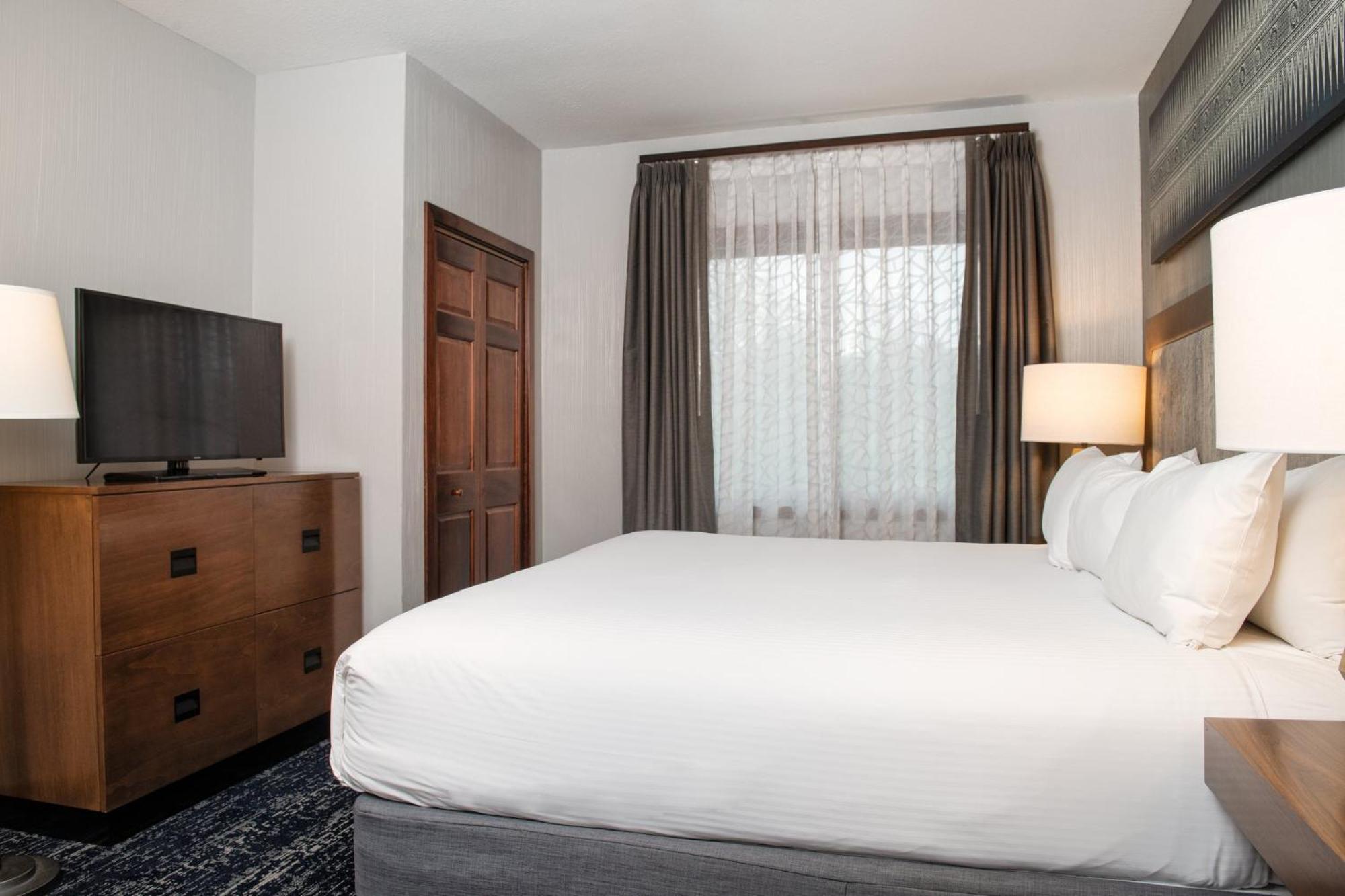 Club Wyndham Glacier Canyon Lake Delton Buitenkant foto