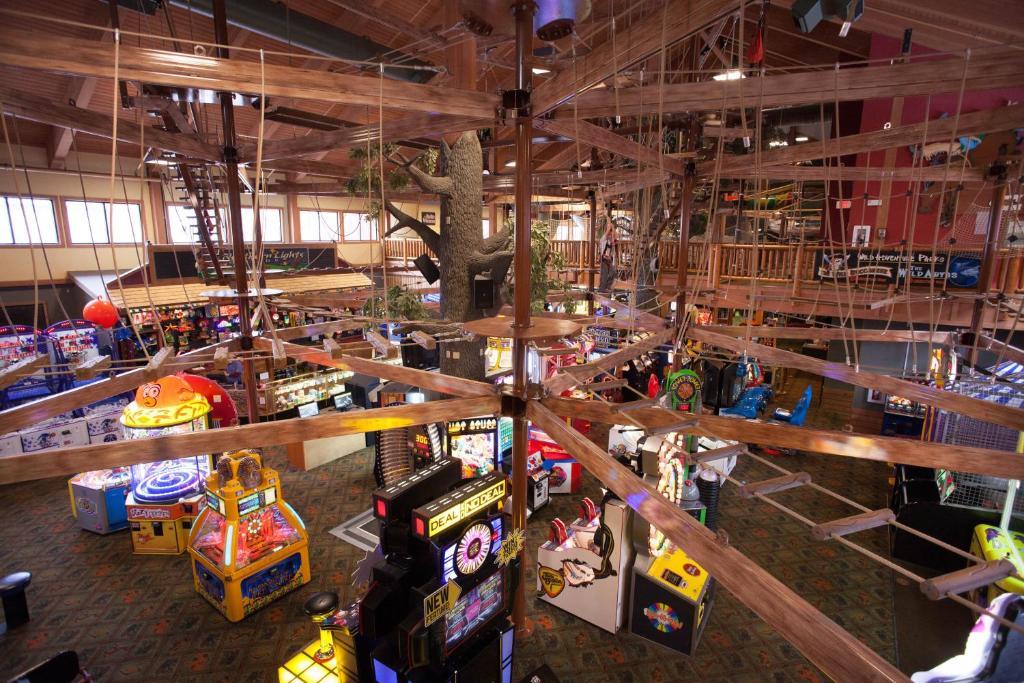 Club Wyndham Glacier Canyon Lake Delton Buitenkant foto