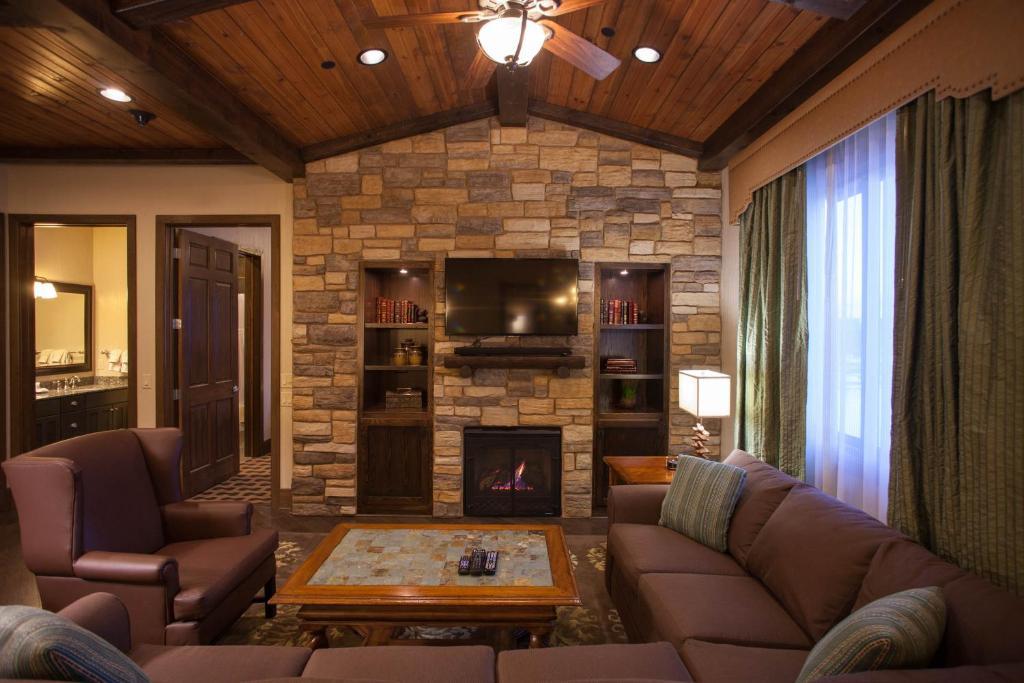 Club Wyndham Glacier Canyon Lake Delton Buitenkant foto